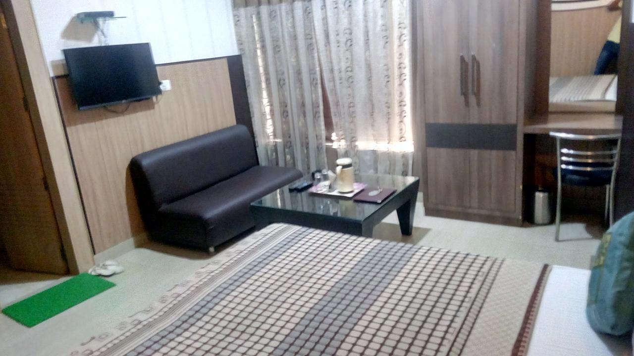 Hotel Desire Hisār Exterior photo
