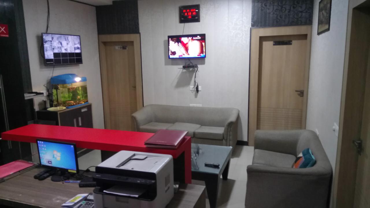 Hotel Desire Hisār Exterior photo